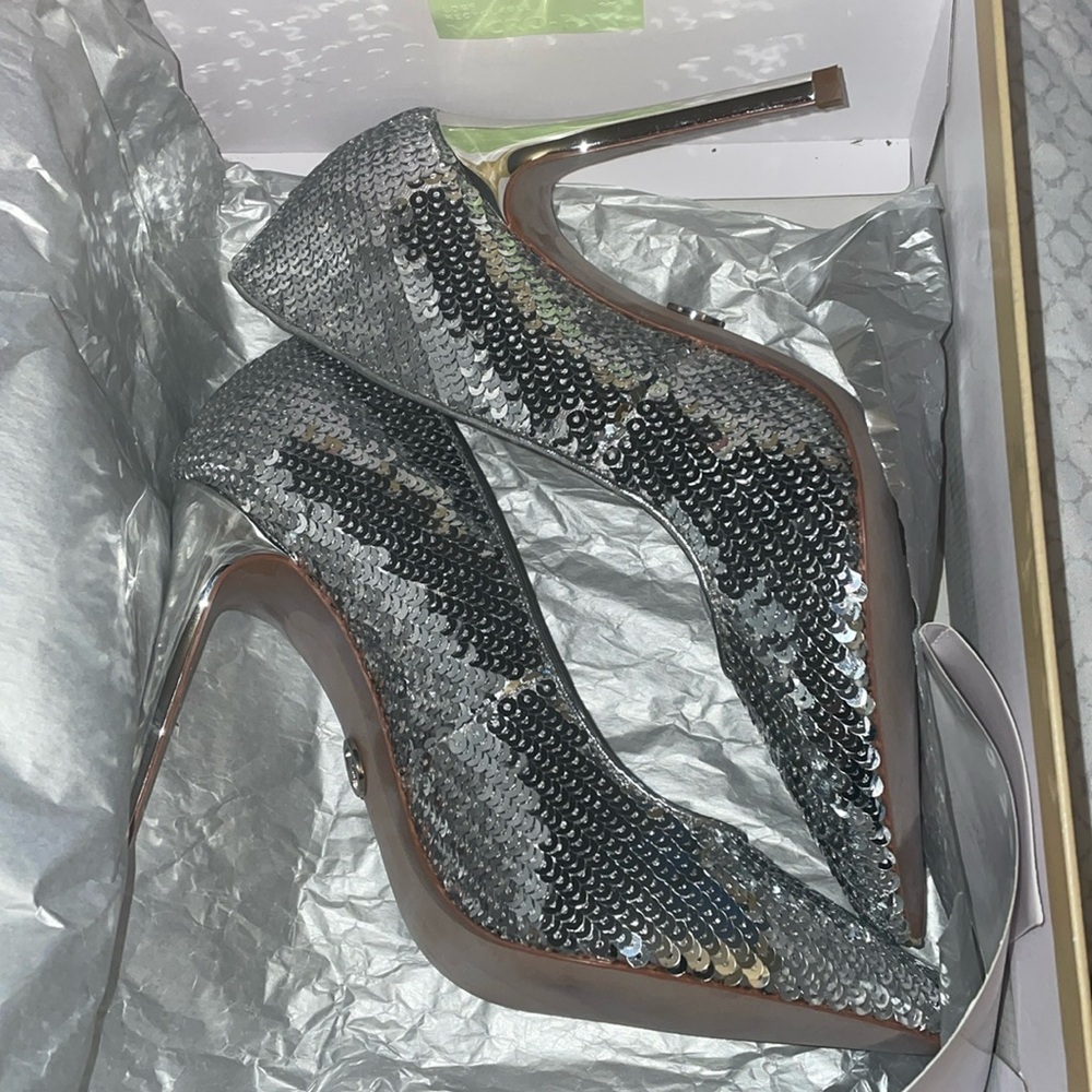 Mk silver heels